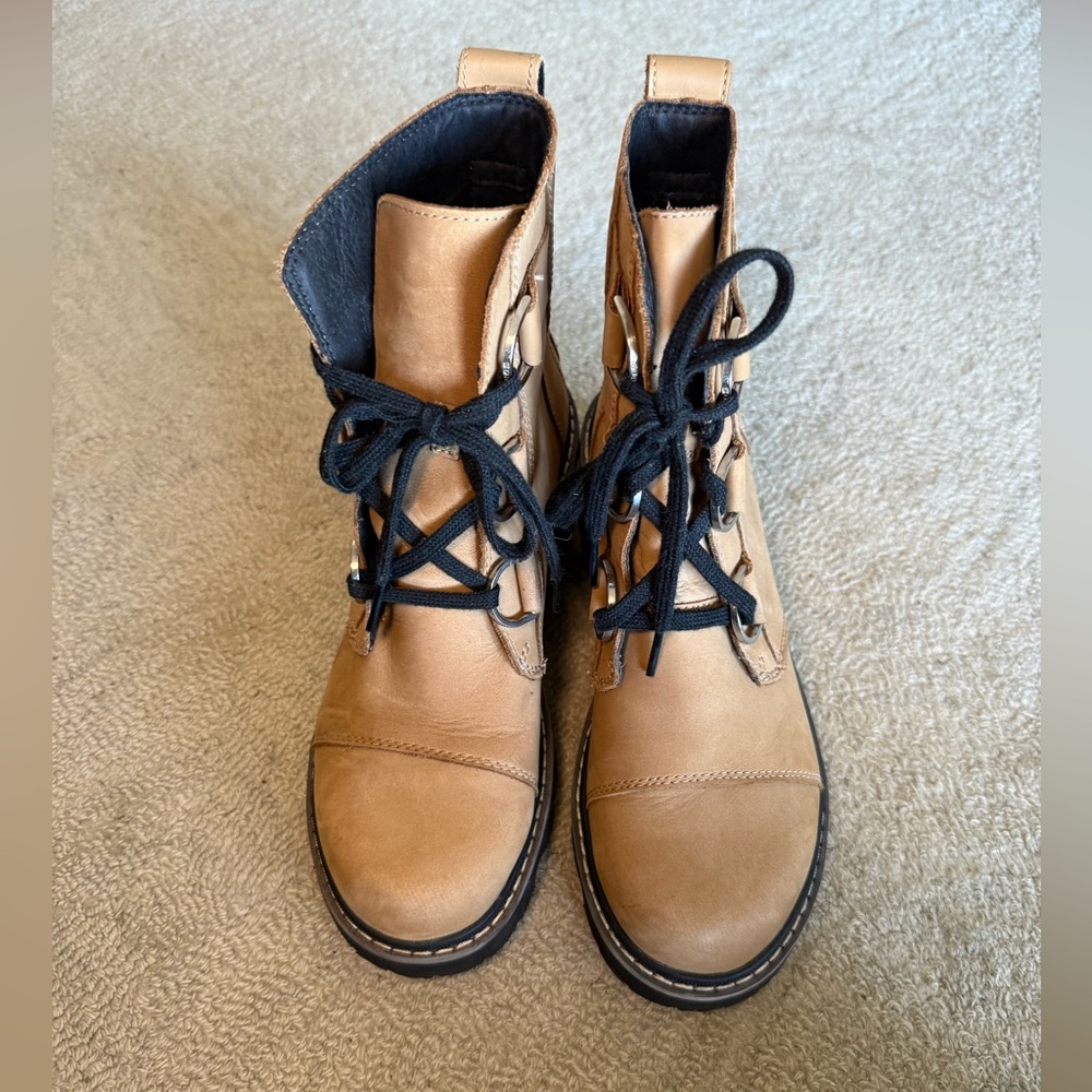 Sorel Joan Now Boots - Picture 4 of 8